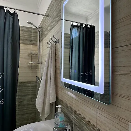 Eri 2 公寓 Shëngjin